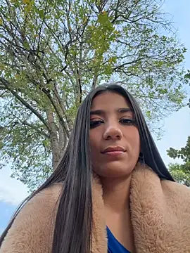 Snapshot of -juicy_ chatting on 02.06.26 -juicy online show from 02.06.26