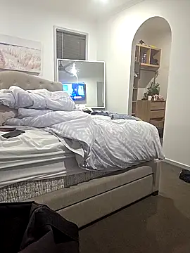 iamthepublickmasterbater online show from 11.16.25