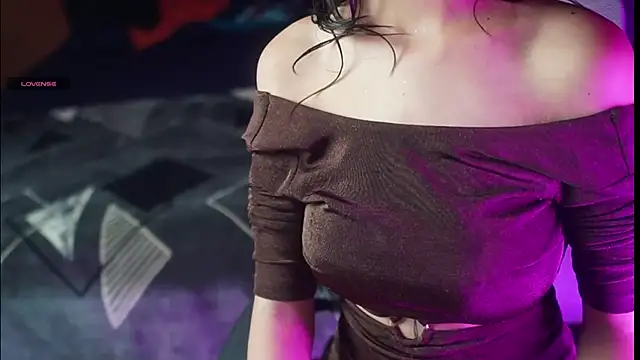 NidhiChandra online show from 09.10.25