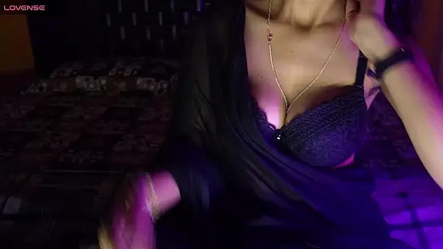 NidhiChandra online show from 10.09.25