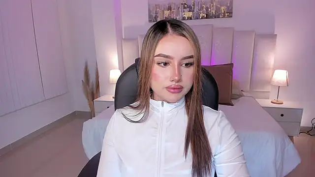 Snapshot of Kate_rous chatting on 12.16.25 Kate rous online show from 12.16.25