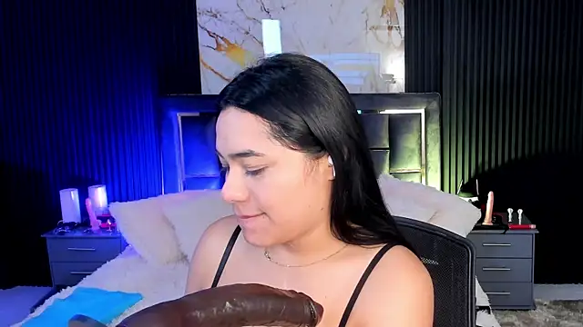 Issafoxx online show from 11.16.25