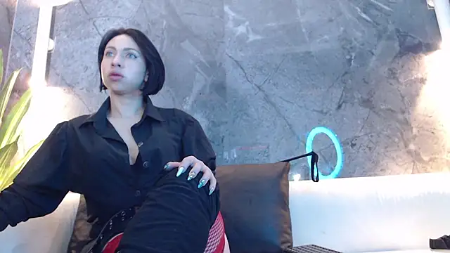 Anxelica Macondo  online show from 11.15.25