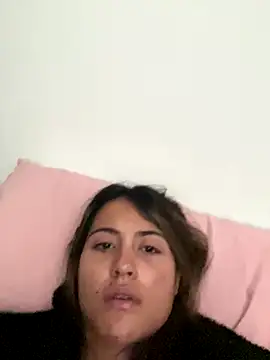 Snapshot of Ana__Pink chatting on 11.29.25 Ana Pink online show from 11.29.25