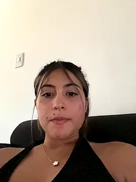 Snapshot of Ana__Pink chatting on 11.30.25 Ana Pink online show from 11.30.25