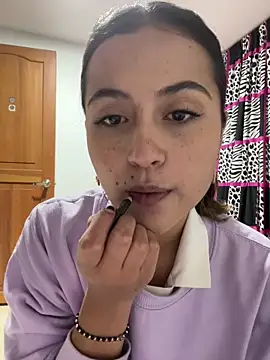 Snapshot of Ana__Pink chatting on 05.09.26 Ana Pink online show from 05.09.26