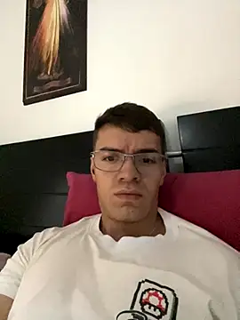 Snapshot of ALPHA_DOMINUS_ chatting on 10.17.25 ALPHA DOMINUS  online show from 10.17.25