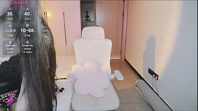 Snapshot of Olivia520 chatting on 10.03.25 Olivia520 online show from 10.03.25