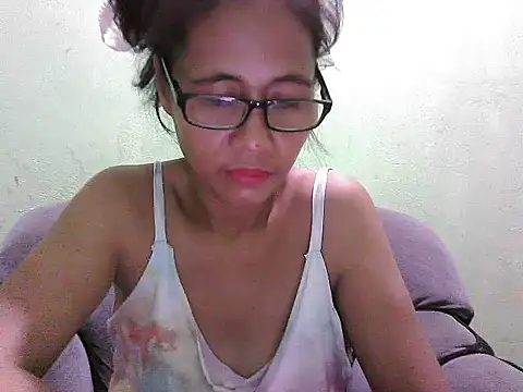 HotLadyPinay32 online show from 03.26.26