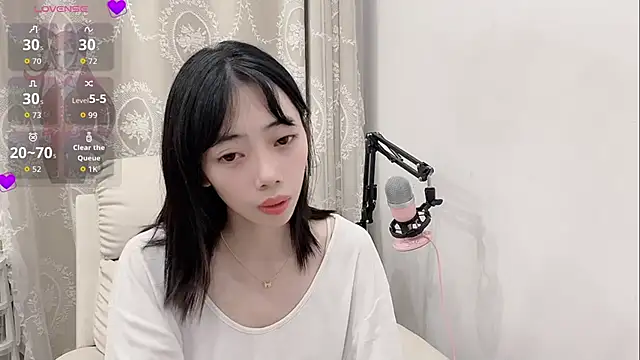 Snapshot of tuantuanle chatting on 04.28.26 tuantuanle online show from 04.28.26