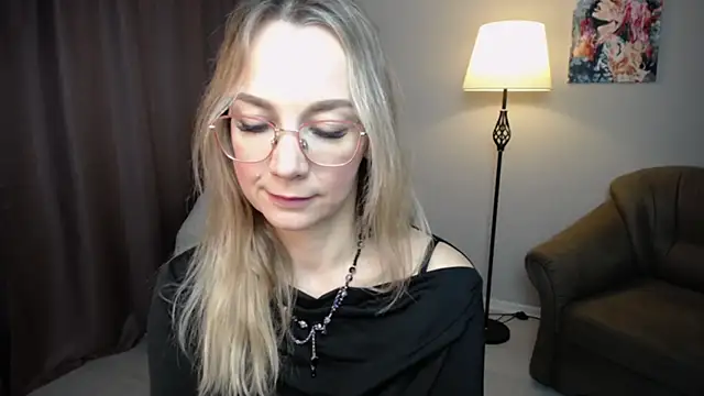 Ava Elior online show from 11.12.25