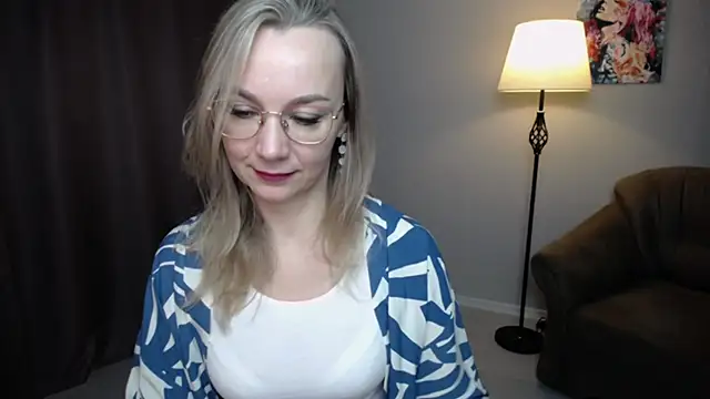 Ava Elior online show from 12.05.25