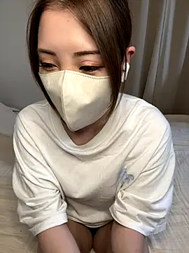 Snapshot of _Kaori chatting on 10.13.25 Kaori online show from 10.13.25