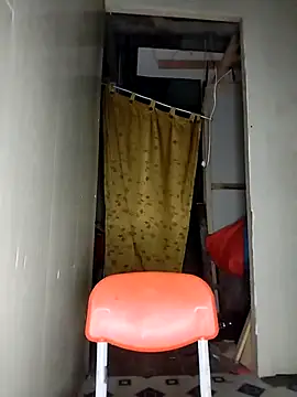 Snapshot of Kesurra chatting on 02.27.26 Kesurra online show from 02.27.26