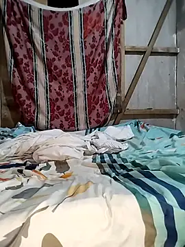 Snapshot of Kesurra chatting on 02.28.26 Kesurra online show from 02.28.26