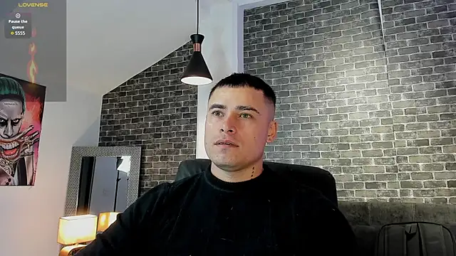 Snapshot of connorsmiith chatting on 10.03.25 connorsmiith online show from 10.03.25