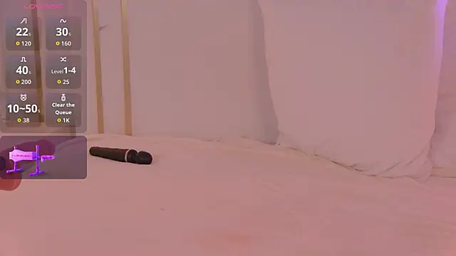 Snapshot of AriellaMelo chatting on 02.08.26 AriellaMelo online show from 02.08.26