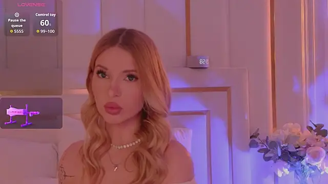 Snapshot of AriellaMelo chatting on 02.17.26 AriellaMelo online show from 02.17.26