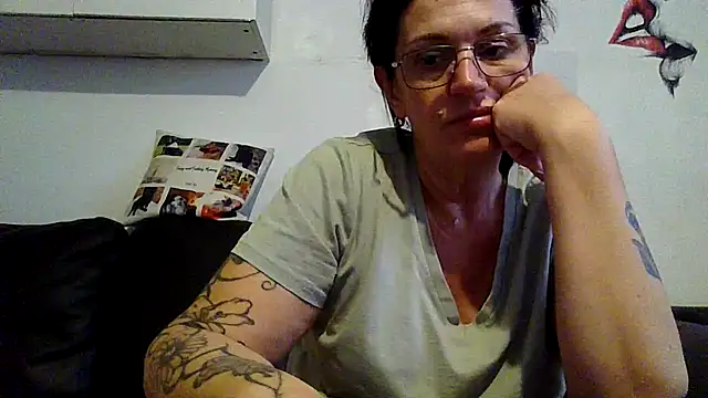 Snapshot of RubyyRosee chatting on 06.10.26 RubyyRosee online show from 06.10.26