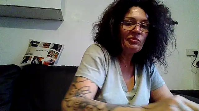 Snapshot of RubyyRosee chatting on 06.11.26 RubyyRosee online show from 06.11.26