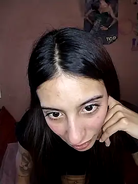 Snapshot of M4tute chatting on 09.17.25 M4tute online show from 09.17.25
