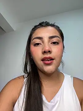 Snapshot of Lupe_19 chatting on 09.25.25 Lupe 19 online show from 09.25.25
