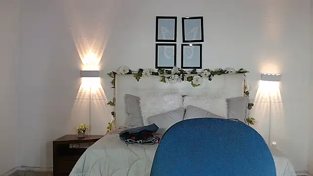 Megan 05  online show from 09.26.25