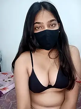 Snapshot of Snehabeauti chatting on 03.30.26 Snehabeauti online show from 03.30.26