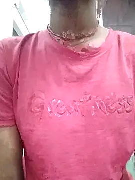 Snapshot of Naina_04 chatting on 09.27.25 Naina 04 online show from 09.27.25