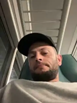 Snapshot of Carlosmauricio123 chatting on 03.01.26 Carlosmauricio123 online show from 03.01.26