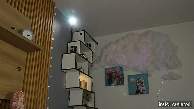 cutierori online show from 10.03.25