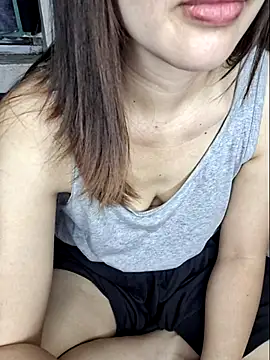 Lovelyx0x online show from 12.20.25