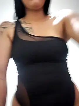 Megara 25 online show from 10.21.25