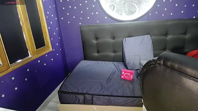 Snapshot of Megara_25 chatting on 04.25.26 Megara 25 online show from 04.25.26