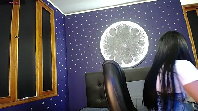 Snapshot of Megara_25 chatting on 04.28.26 Megara 25 online show from 04.28.26
