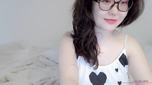 tsunade chan online show from 10.05.25