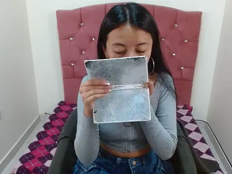 Emma Thompson2 online show from 09.18.25