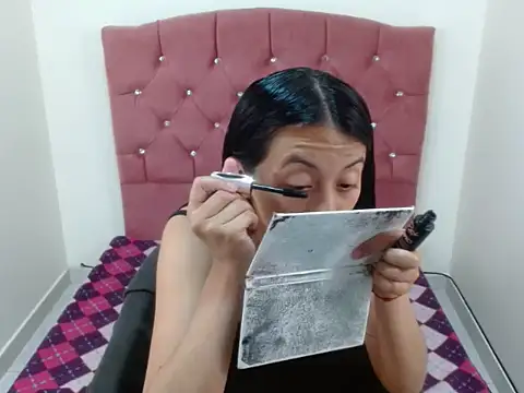 Emma Thompson2 online show from 10.09.25