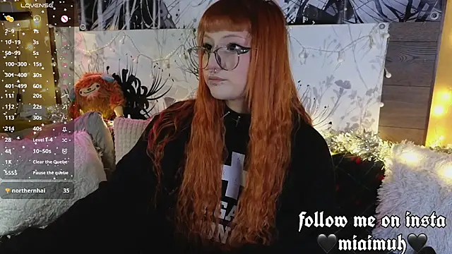 mia  yui online show from 12.19.25