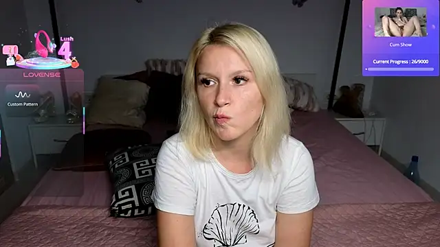 Snapshot of BushyBarb chatting on 09.23.25 BushyBarb online show from 09.23.25