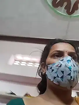 Snapshot of sexy_aaru chatting on 09.13.25 sexy aaru online show from 09.13.25