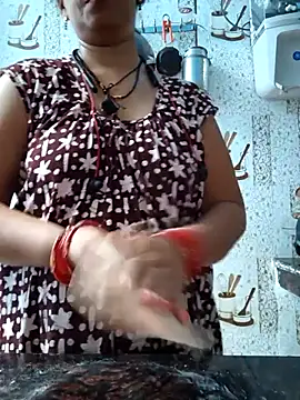 Snapshot of Sonalihot_ chatting on 06.30.26 Sonalihot online show from 06.30.26