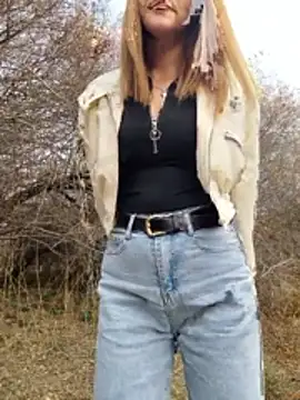 YOOUR EVAA online show from 10.26.25