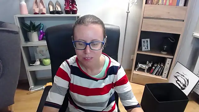 sweetxLizzy online show from 09.11.25