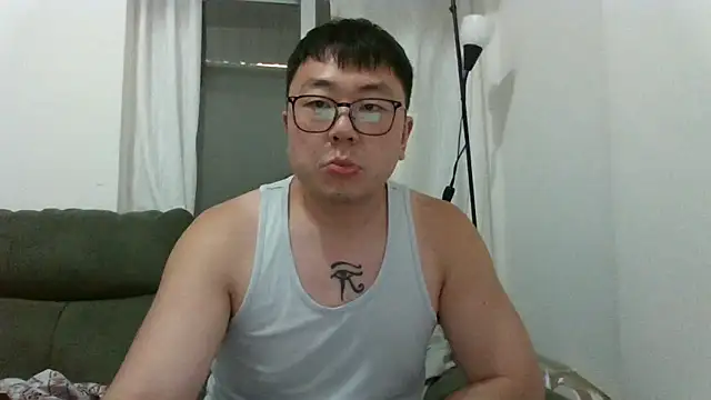 Snapshot of KaylanBMB chatting on 06.03.26 KaylanBMB online show from 06.03.26