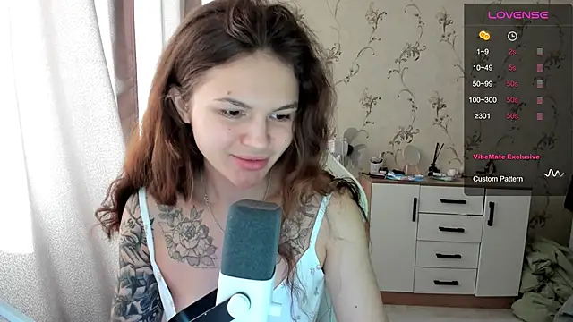 Snapshot of yourdreamm_ chatting on 09.18.25 yourdreamm  online show from 09.18.25