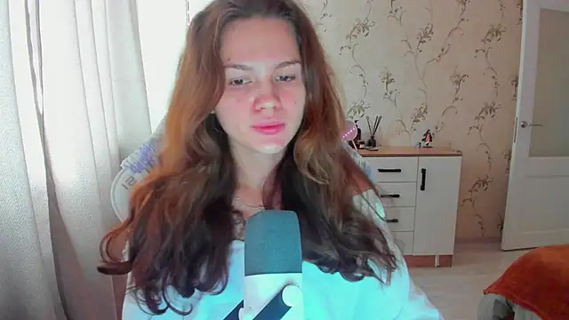 Snapshot of yourdreamm_ chatting on 10.16.25 yourdreamm  online show from 10.16.25