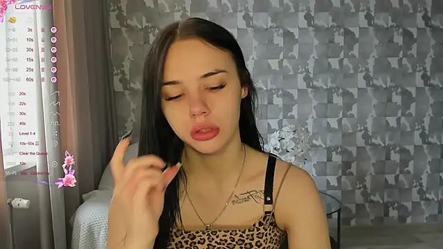 Snapshot of Kseni_a chatting on 04.21.26 Kseni a online show from 04.21.26