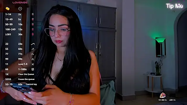 latingabby online show from 09.29.25