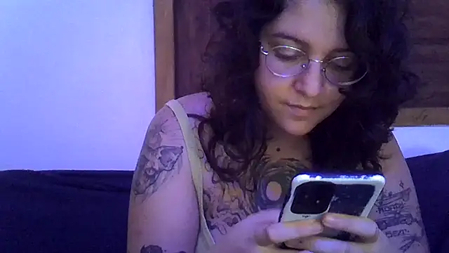 Blue Liz online show from 11.30.25